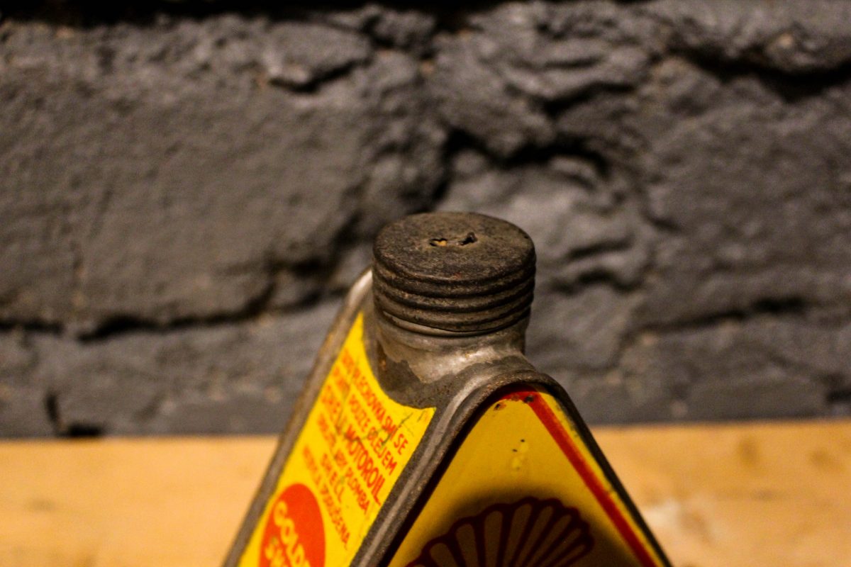 bidon-huile-triangulaire-motoroil-shell