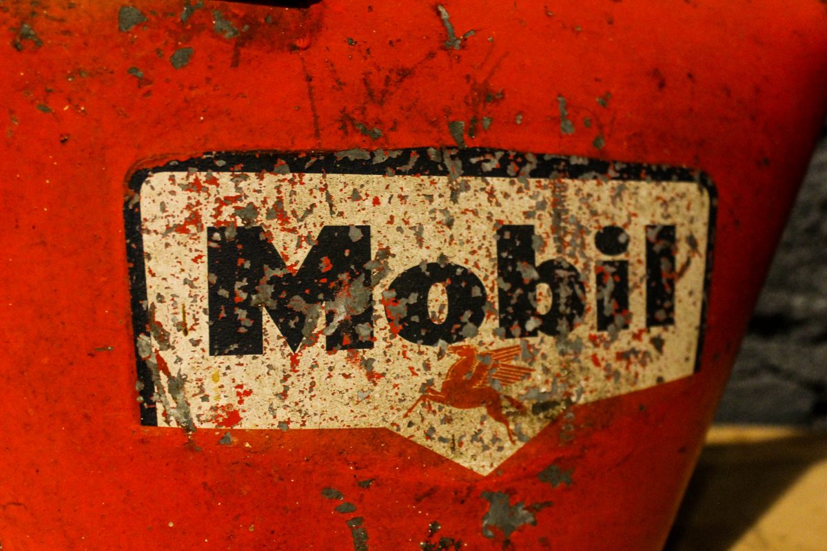 arrosoir de station service Mobil