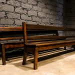 Paire de Bancs de monastère