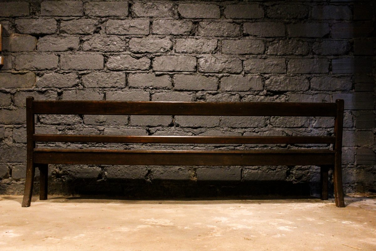 Paire de Bancs de monastère