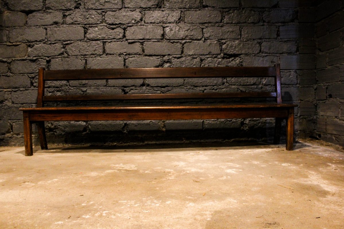 Paire de Bancs de monastère