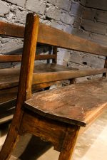 Paire de Bancs de monastère