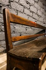 Paire de Bancs de monastère