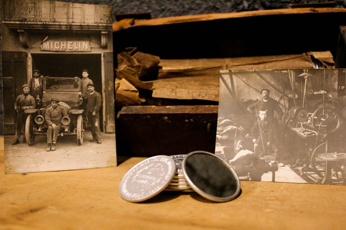 Miroir de poche P. TRABUC, mécanicien michelin