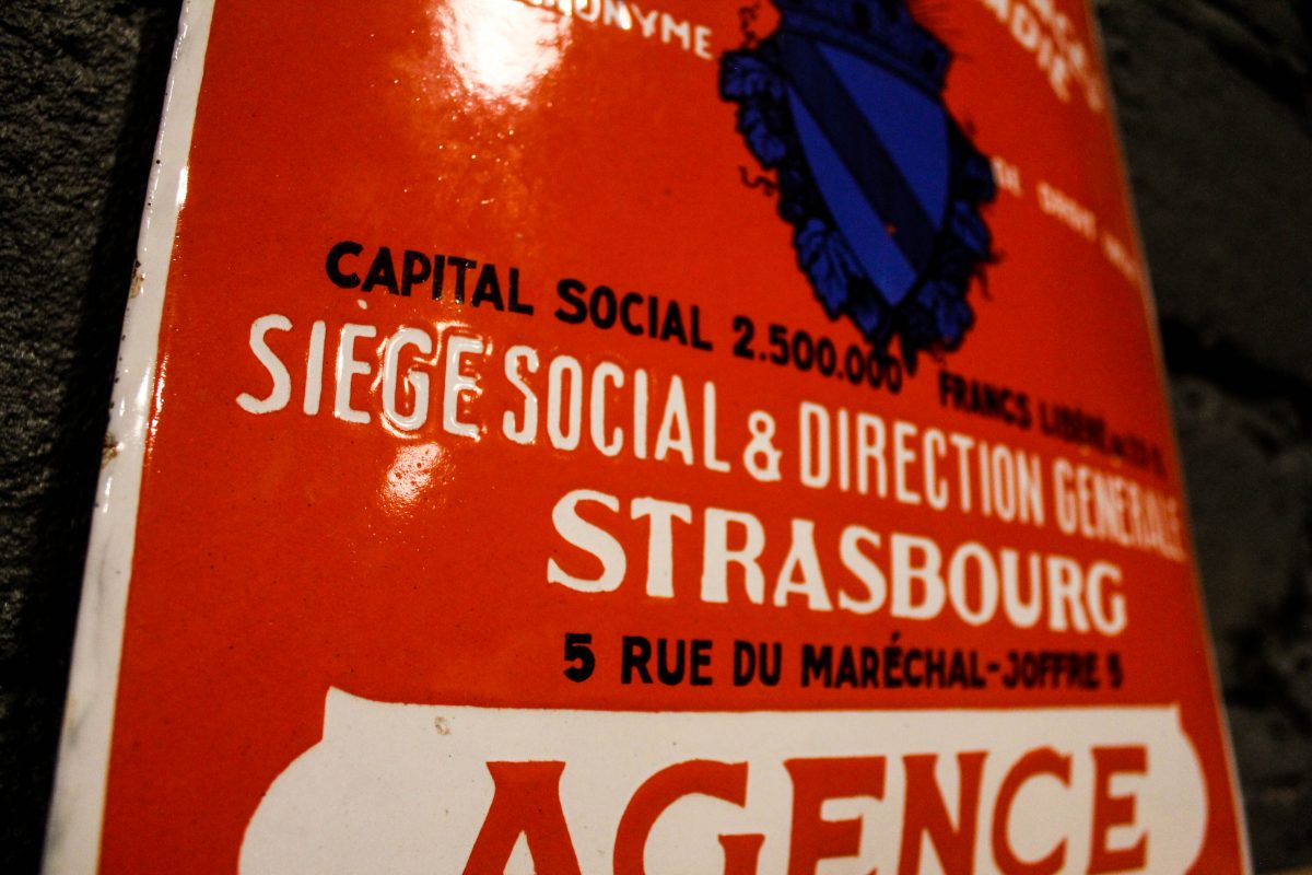 Plaque émaillée assurances Alsatia