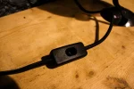 Projecteur CREMER, design minimaliste industriel.