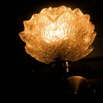 Lampe de chevet lotus, style Art Déco.