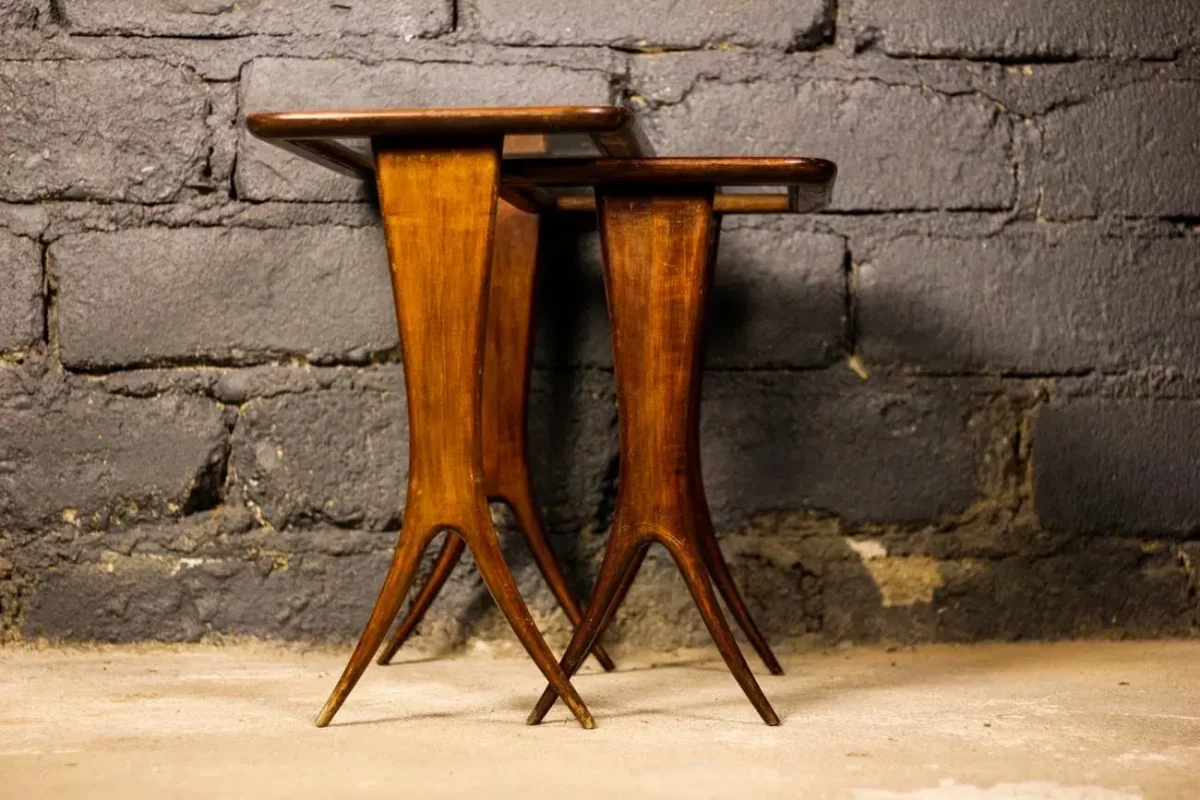 Tables Raffel, plateaux gigognes, différentes tailles.