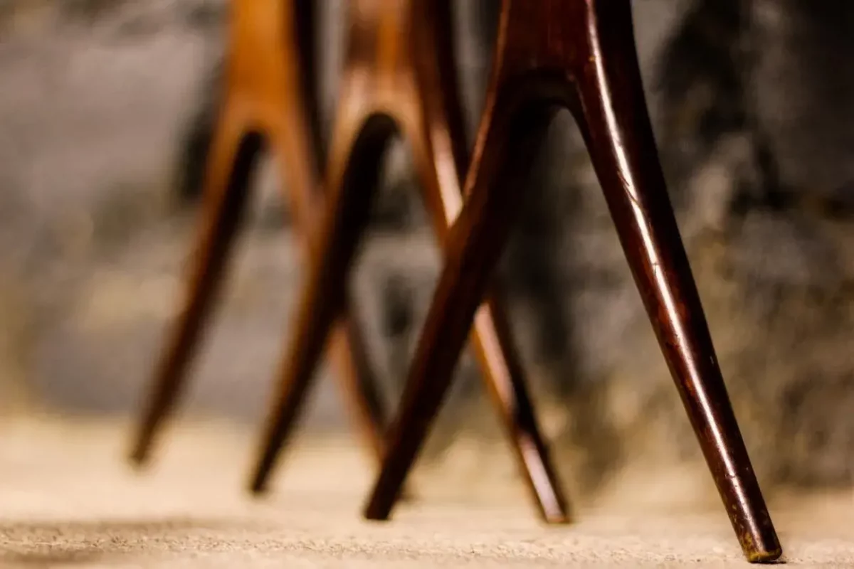 Tables gigognes Raffel, design des pieds.