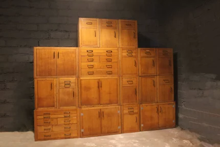 Caissons bois modulables, style industriel vintage.