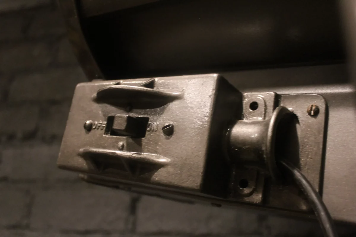 Système électrique neuf, douille E27, projecteur Mole Richardson.