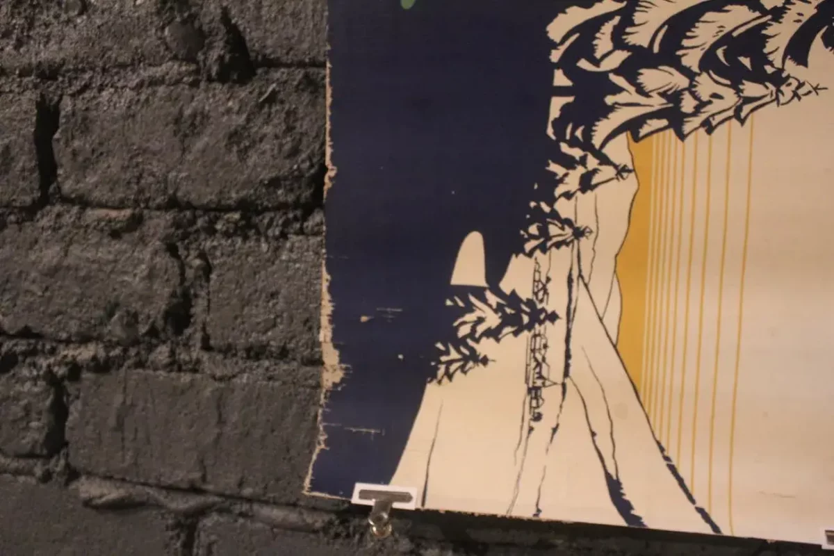 Détail des couleurs et du design de l'affiche Castrol.