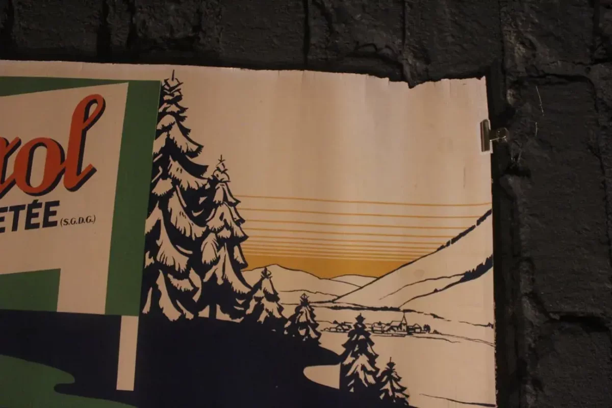 Affiche publicitaire Castrol, pièce de collection rare.