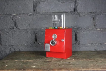 Distributeur Northwestern 49, métal et verre d'époque.