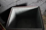Intérieur en zinc étanche de la glacière COLA COOLER.