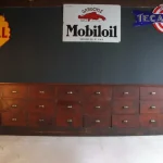 Grand meuble de métier coutellerie, 24 tiroirs bois.