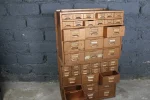 Meubles SNOR, style industriel vintage.