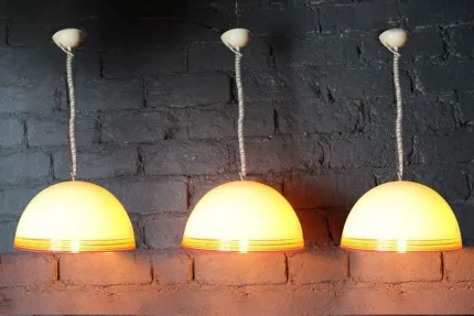 Vue d'ensemble des 3 suspensions Febo Murano, éclairage d'exception.